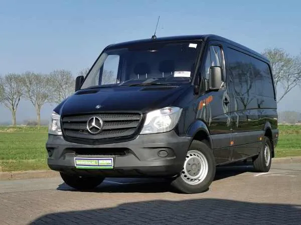 Mercedes-Benz Sprinter 216 CDI Image 1